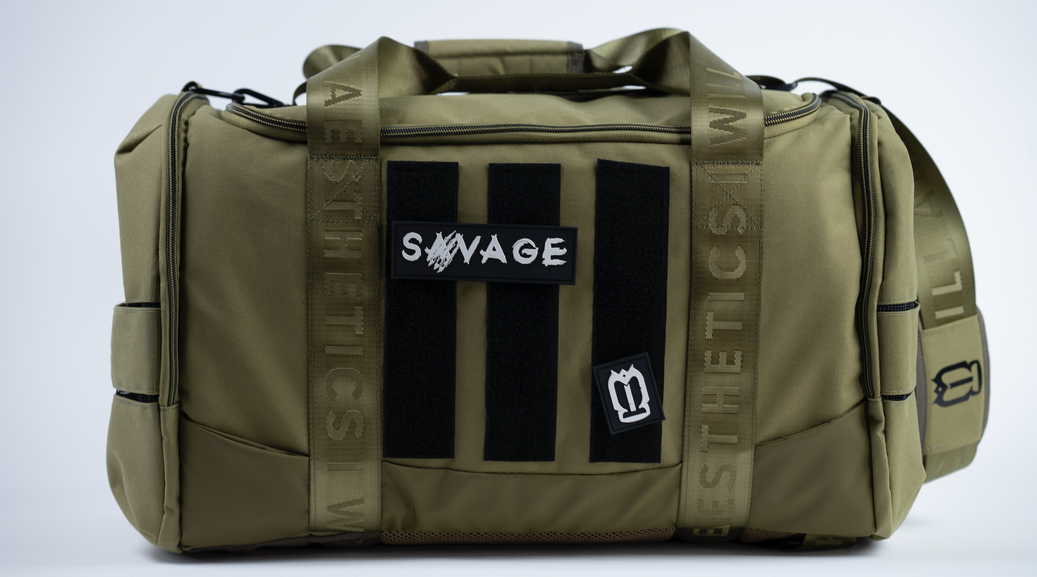 Duffel bag top with compartments
